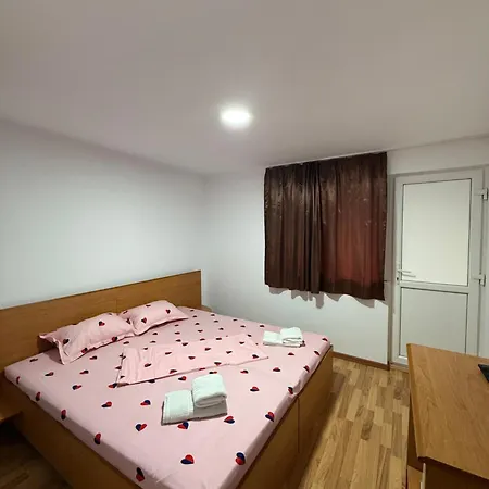 Casa Kaya Костинешти